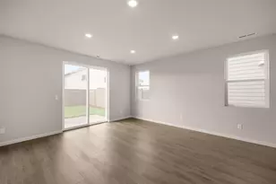 63217 NE Carly Ln, Bend, OR 97701 - Photo 18