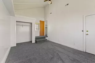 908 SW Bridge St, Grants Pass, OR 97526 - Photo 10