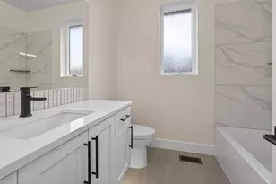 61189 SE Wagyu Dr, Bend, OR 97702 - Photo 16