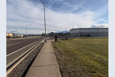 1507 N Central Avenue, Medford, OR 97501 - Photo 12