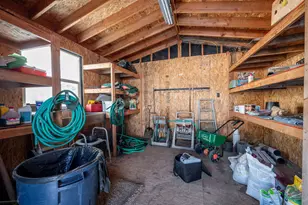 61747 Somerset Dr, Bend, OR 97702 - Photo 46