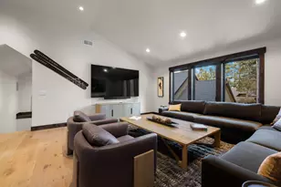 56300 Trailmere Cir, Bend, OR 97707 - Photo 50