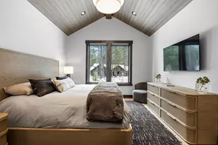 56300 Trailmere Cir, Bend, OR 97707 - Photo 26