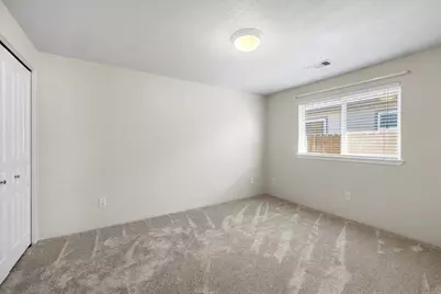 966 Newcastle Street, Medford, OR 97501 - Photo 26