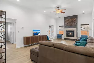 966 Newcastle St, Medford, OR 97501 - Photo 6