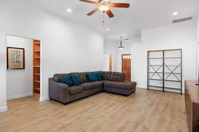 966 Newcastle Street, Medford, OR 97501 - Photo 10