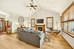 3944 Crystal Springs Dr, Medford, OR 97504 - Photo 6