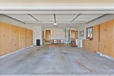 984 Mesman Drive, Grants Pass, OR 97527 - Photo 32