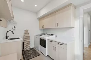 19170 Gateway Loop, Bend, OR 97702 - Photo 28