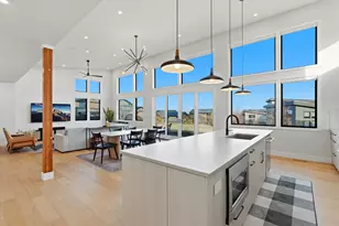 19170 Gateway Loop, Bend, OR 97702 - Photo 18