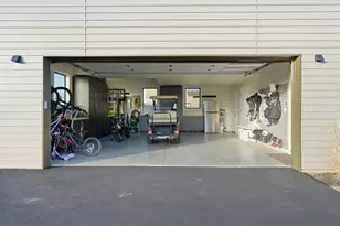 19170 Gateway Loop, Bend, OR 97702 - Photo 38