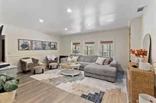 512 Bonnie Ln, Grants Pass, OR 97527 - Photo 12