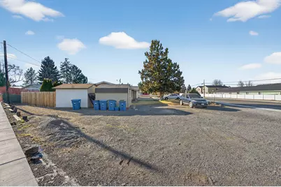 2412 SW Wickiup Avenue, Redmond, OR 97756 - Photo 46