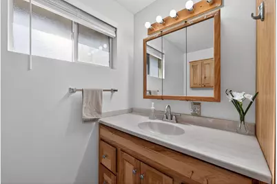 2412 SW Wickiup Avenue, Redmond, OR 97756 - Photo 20