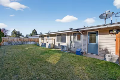 2412 SW Wickiup Avenue, Redmond, OR 97756 - Photo 26