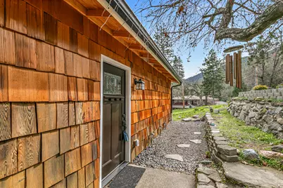 220 Nutley Street, Ashland, OR 97520 - Photo 4