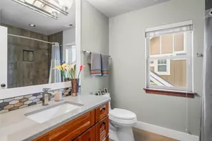 625 N W Compass Ln, Bend, OR 97703 - Photo 26