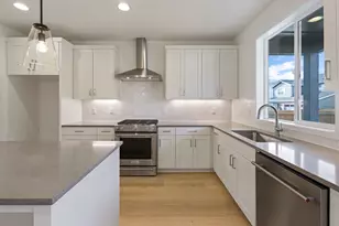 21158 NE Beall Dr, Bend, OR 97701 - Photo 10