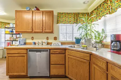 4810 Lombard Drive, Klamath Falls, OR 97603 - Photo 6