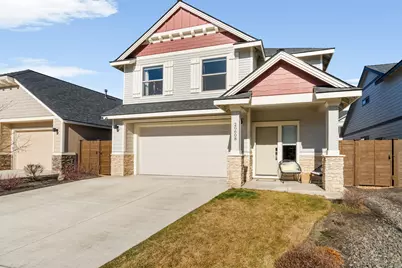 20608 Rolen Avenue, Bend, OR 97702 - Photo 2