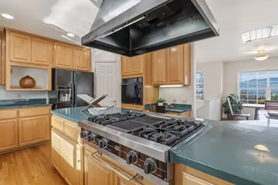 369 Alta Avenue, Ashland, OR 97520 - Photo 8