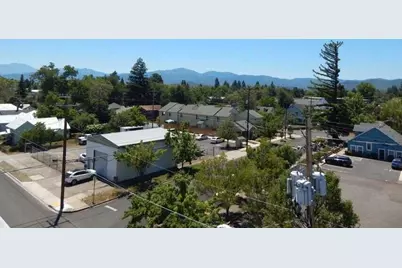 327 S Fir Street, Medford, OR 97501 - Photo 30