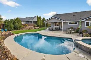 959 Pumpkin Ridge Dr, Eagle Point, OR 97524 - Photo 36