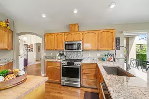 732 Cherrywood Dr, Medford, OR 97504 - Photo 16