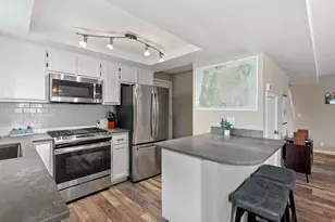 1801 NE Purcell Blvd, Bend, OR 97701 - Photo 8