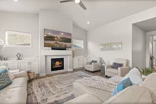 3843 NE Oakside Loop, Bend, OR 97701 - Photo 6