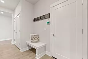 3843 NE Oakside Loop, Bend, OR 97701 - Photo 24