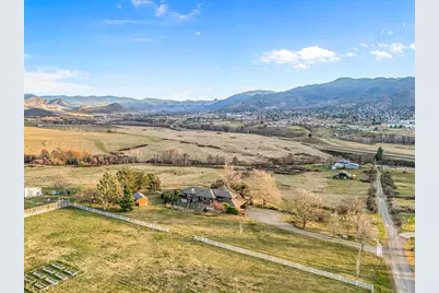 157 Ashland Acres Road, Ashland, OR 97520 - Photo 52