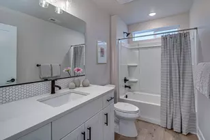 3919 NE Oakside Loop, Bend, OR 97701 - Photo 8