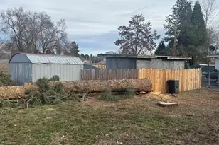 3267 Hope St, Klamath Falls, OR 97603 - Photo 4