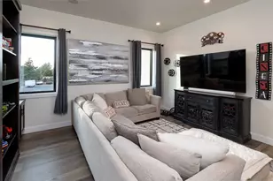 62825 Montara Dr, Bend, OR 97701 - Photo 16