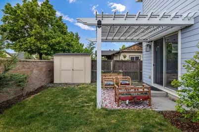 20560 Boyd Court, Bend, OR 97701 - Photo 2