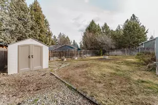 734 SE Manley Pl, Bend, OR 97702 - Photo 40