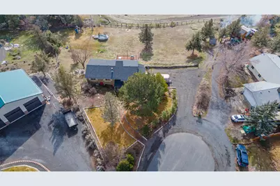 1133 NE Scenic Drive, Madras, OR 97741 - Photo 36