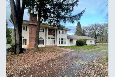 800 Sunny Glen Way, Wolf Creek, OR 97497 - Photo 2