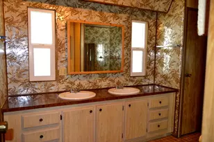 2385 Table Rock Rd, Medford, OR 97501 - Photo 12