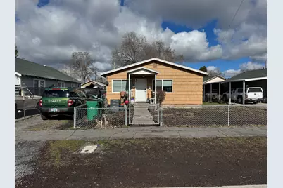 2237 Wantland Avenue, Klamath Falls, OR 97601 - Photo 2