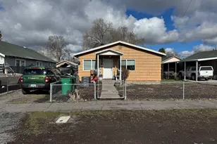 2237 Wantland Ave, Klamath Falls, OR 97601 - Photo 2