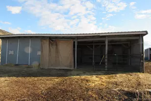 29277 N Hwy 97 Hwy N, Chiloquin, OR 97624 - Photo 24