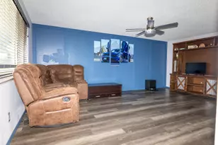 4717 Gary St, Klamath Falls, OR 97603 - Photo 2