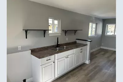 2432 Orchard Avenue, Klamath Falls, OR 97601 - Photo 6