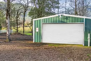 300 W 6th St, Kerby, OR 97531 - Photo 4