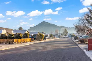 986 NE Mahogany St, Prineville, OR 97754 - Photo 28