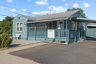 1633 Division St, Klamath Falls, OR 97601 - Photo 4