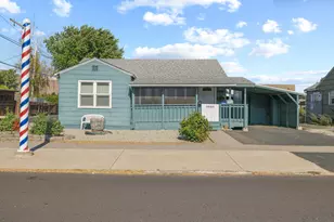 1633 Division St, Klamath Falls, OR 97601 - Photo 1