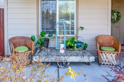 1113 NW 22nd Place, Redmond, OR 97756 - Photo 4